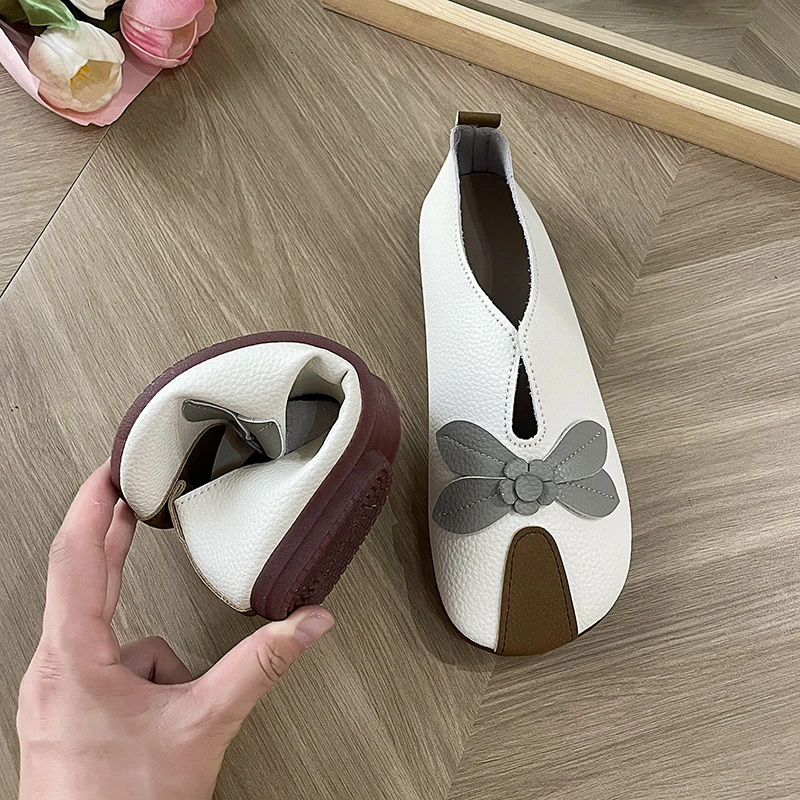 

New Fashion Women's Casual Flat Sole Single Shoes Comfortable and Versatile Soft Sole Loafers Fashionable Mary Jane Ballet Shoes