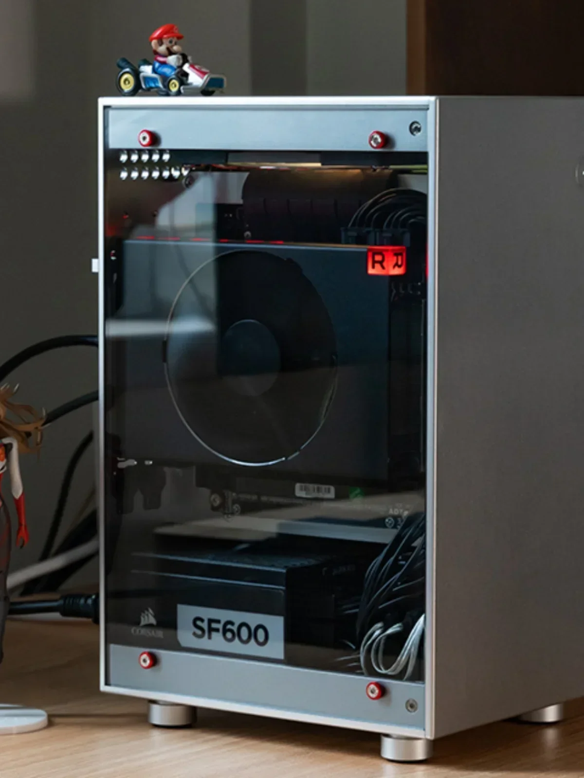 

CAPTAIN S. V6 Captain chassis A4 structure acting cute ITX short