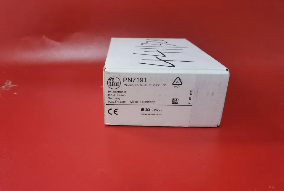 

Free Shipping Original Real Price IFM PN7191 Pressure Sensor