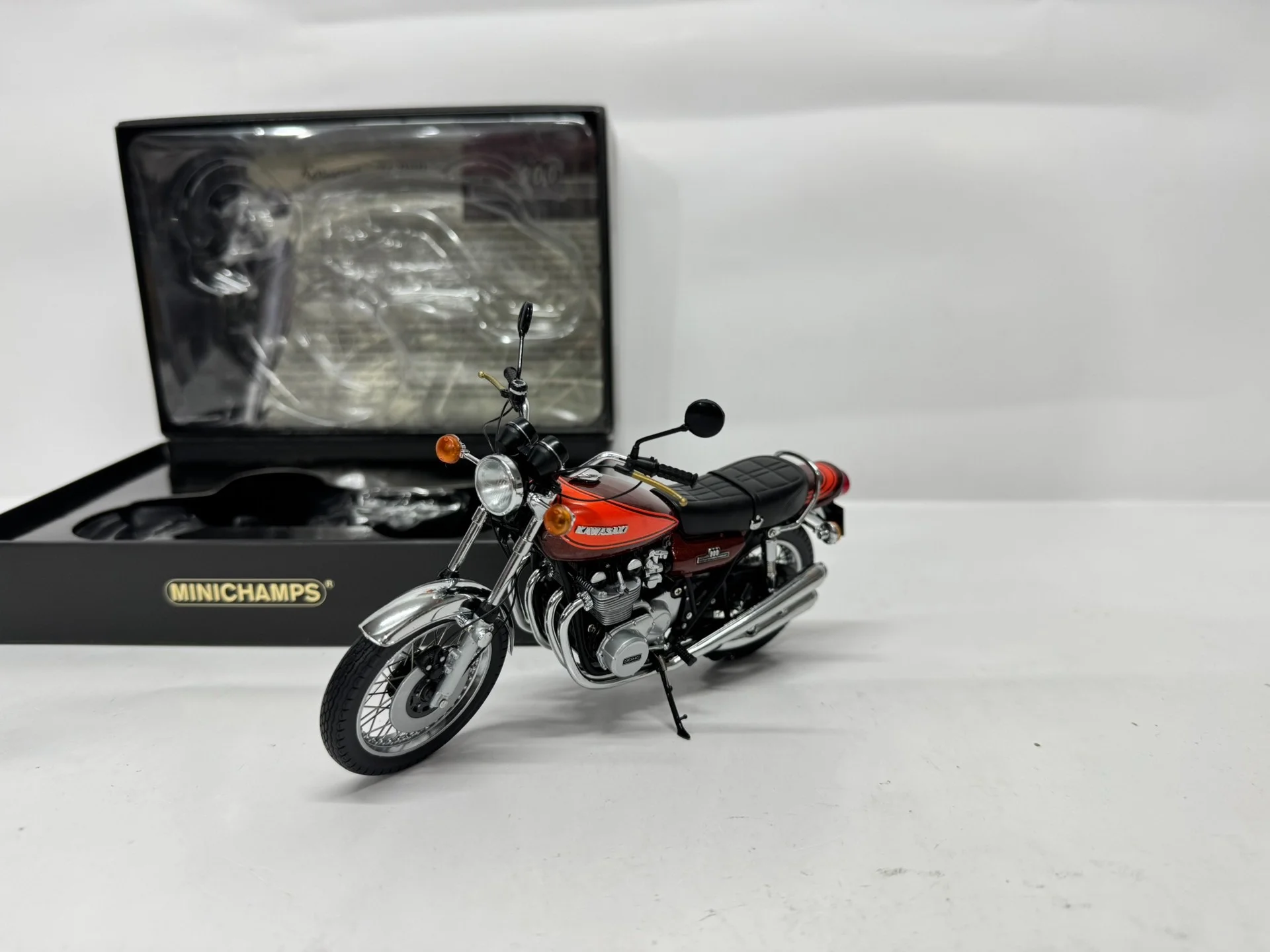 

Миниатюрная модель мотоцикла Minichamps 1:12 Z1 900, лимитированная серия, из металлического сплава, статическая, в качестве подарка