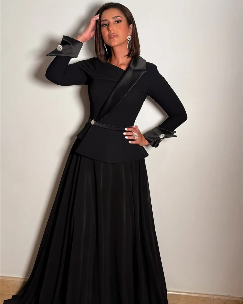 

Одинаковые формальные трикотажные плиссированные пояса со стразами, длинные платья трапециевидной формы с v-образным вырезом на заказ, платья для особых случаев, доступны размеры, сексуальные