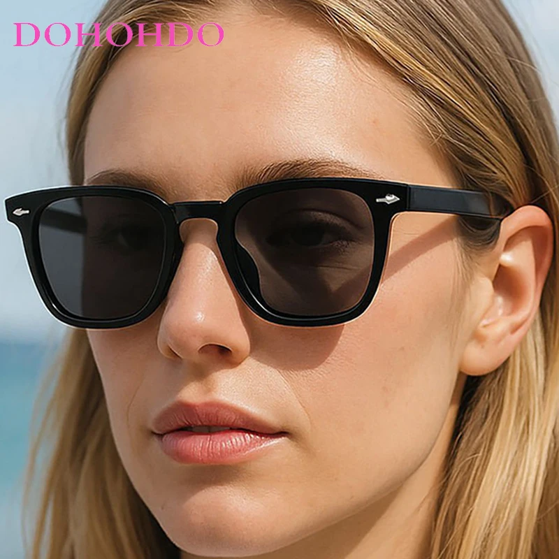 

Retro Luxury Square Rice Nail Women Sunglasses Fashion Classic Men Shades Outdoor Summer Traveling Eyewear Ladies UV400 Lentes