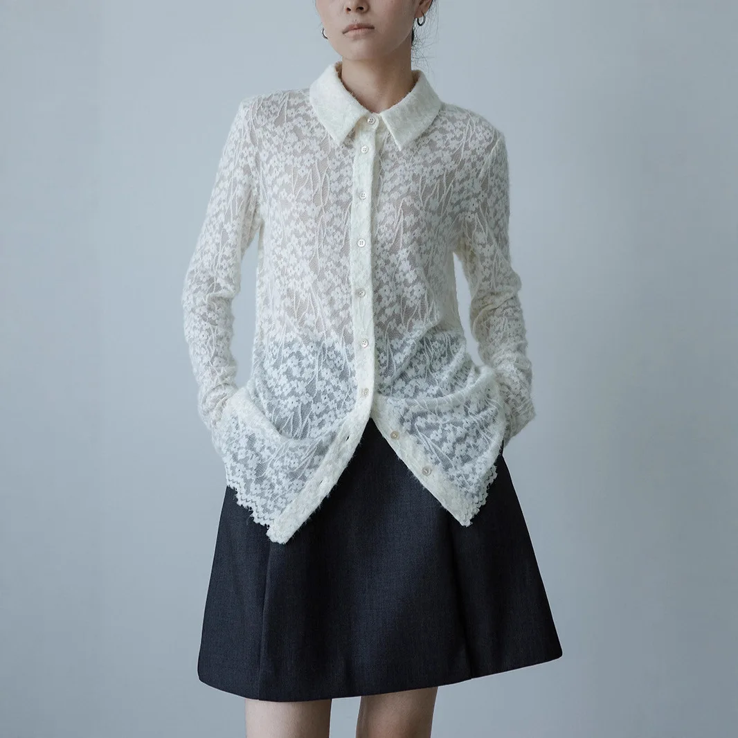 

Gagarich Autumn Winter New Collection Japanese Retro Fashionable Lace Brushed Ins Blogger Lapel Shirt Slimming Base T-shirts Top