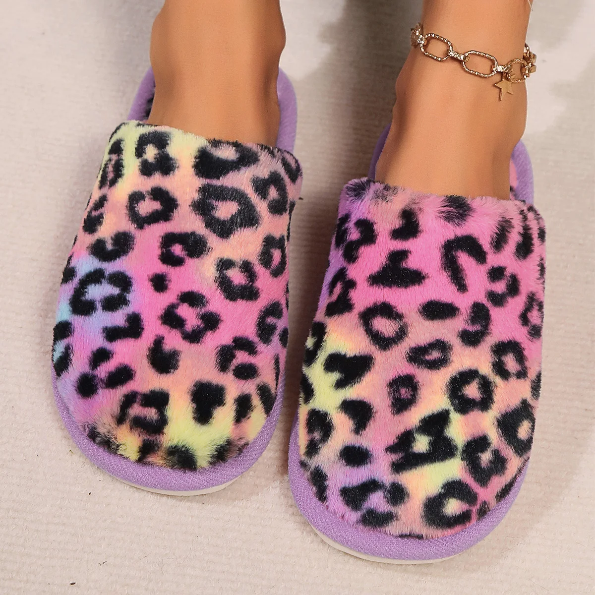 شباشب نسائية مشهورة في الخريف والشتاء، ديكور منزلي بطبعة جلد الفهد، أرضية خشبية داخلية مضادة للانزلاق، شباشب قطيفة