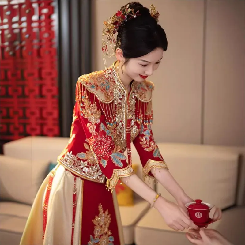 New style of heavy industry's Chinese-style golden champagne-colored wedding dress for a