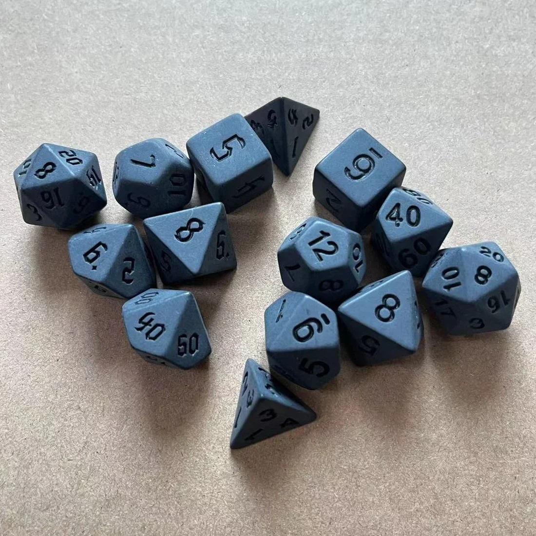 7 ชิ้น/ล็อต DIY ชุดลูกเต๋าสีดํา Multi-Sided D4 D6 D8 D10 D % D12 D20 Polyhedral ลูกเต๋าสําหรับ TRPG ความบันเทิงตารางเกมลูกเต๋าดิจิตอล