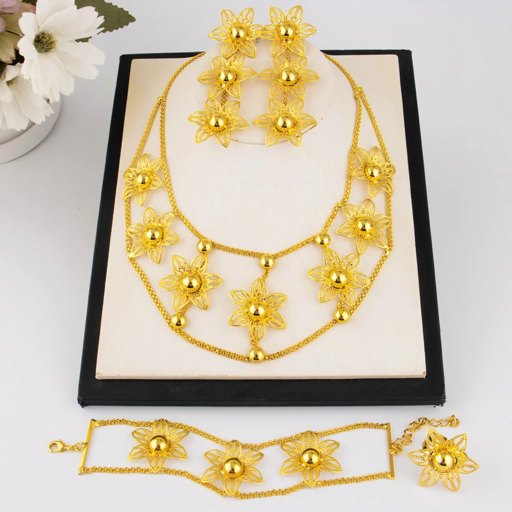 4-teiliges Schmuckset für Damen, vergoldet, mit Gänseblümchen-Muster: Halskette, Ohrringe, Armreif, Blumenring, Schmuck für den täglichen Gebrauch, Geschenkidee – Detail 5