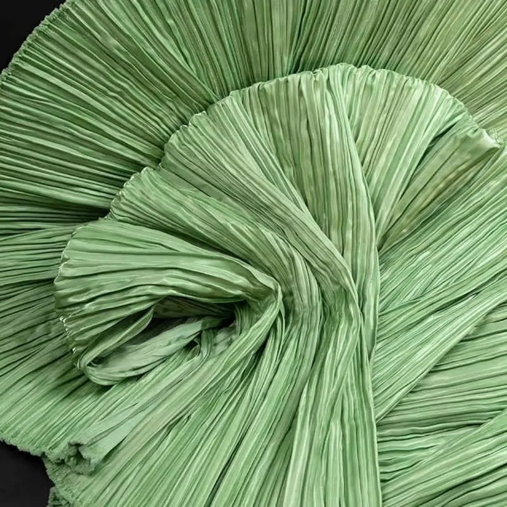 Bright Luster Forged Pleated Fabric Polyter 145cm Width Water-gloss Fabric Fabric Design DIY Small Crinkle Fabric