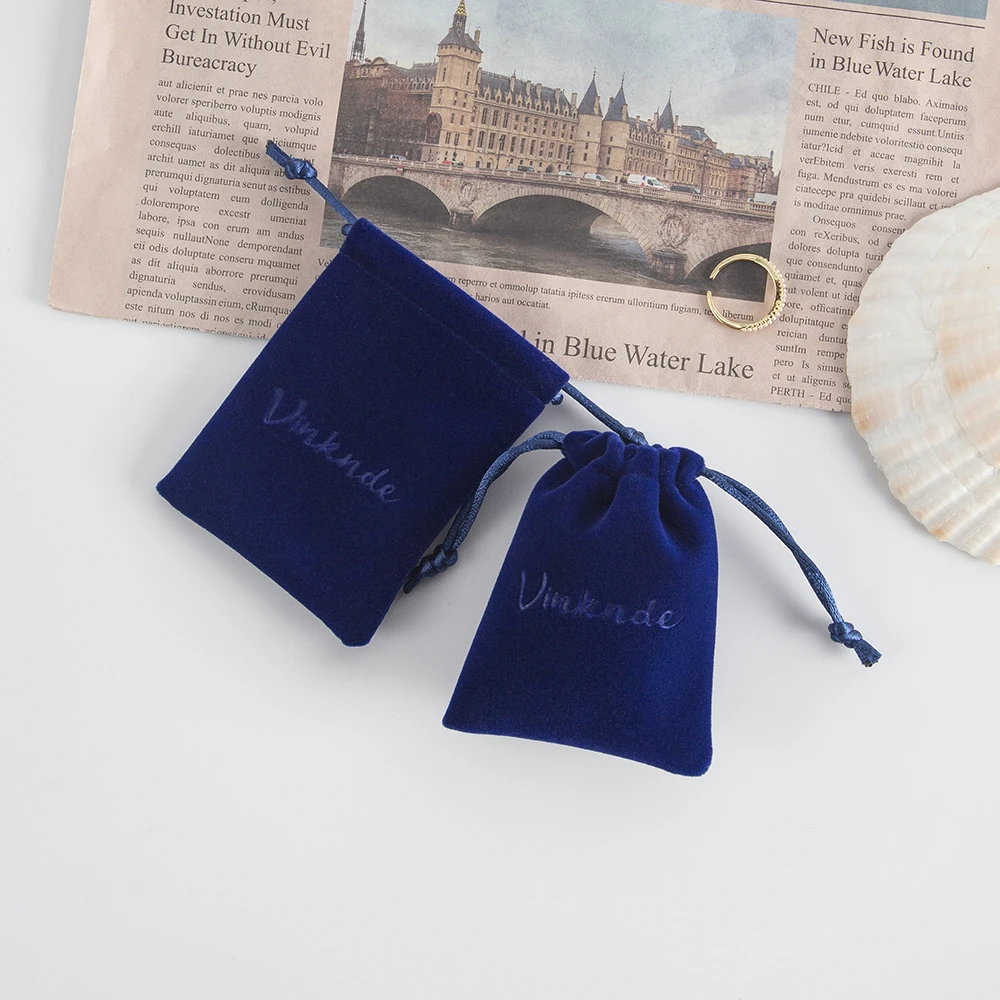 100Pcs Royal Blue Small Velvet Bags Custom Logo Debossed Charms Earrings Jewelry Packaging Bags Wedding Drawstring Gift Pouches