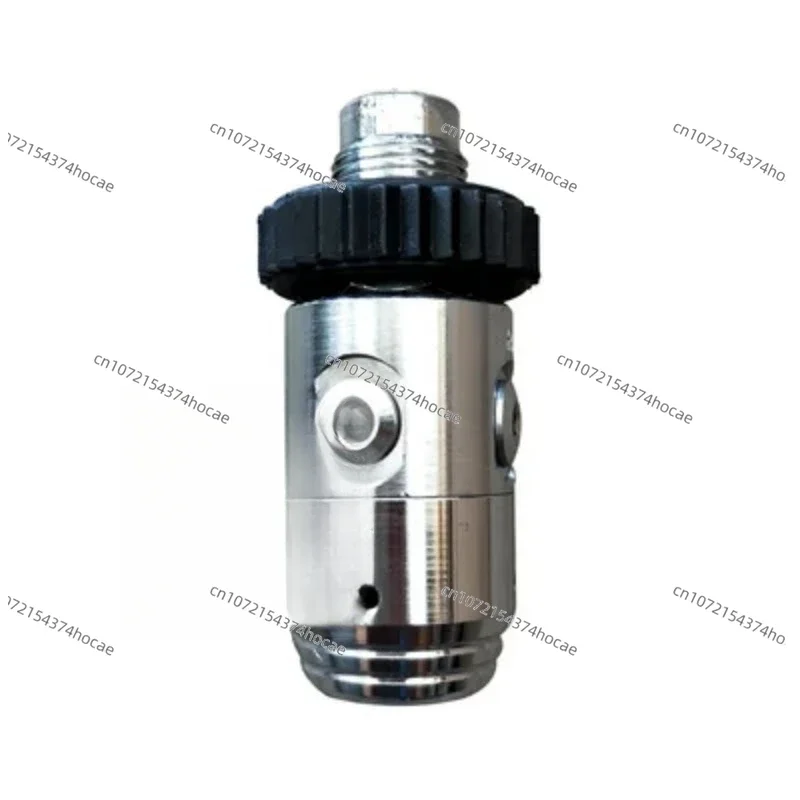 First level submersible pressure reducing valve for diving cylinder