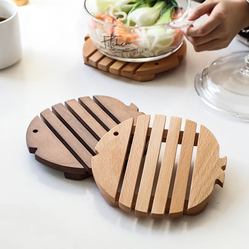 Wooden Placemat Hot Dishes Pot Holder Non Slip Pad Dining Table Mat Cute Fish Shape Trivet Teapot Cup Coaster Home Kitchen Decor