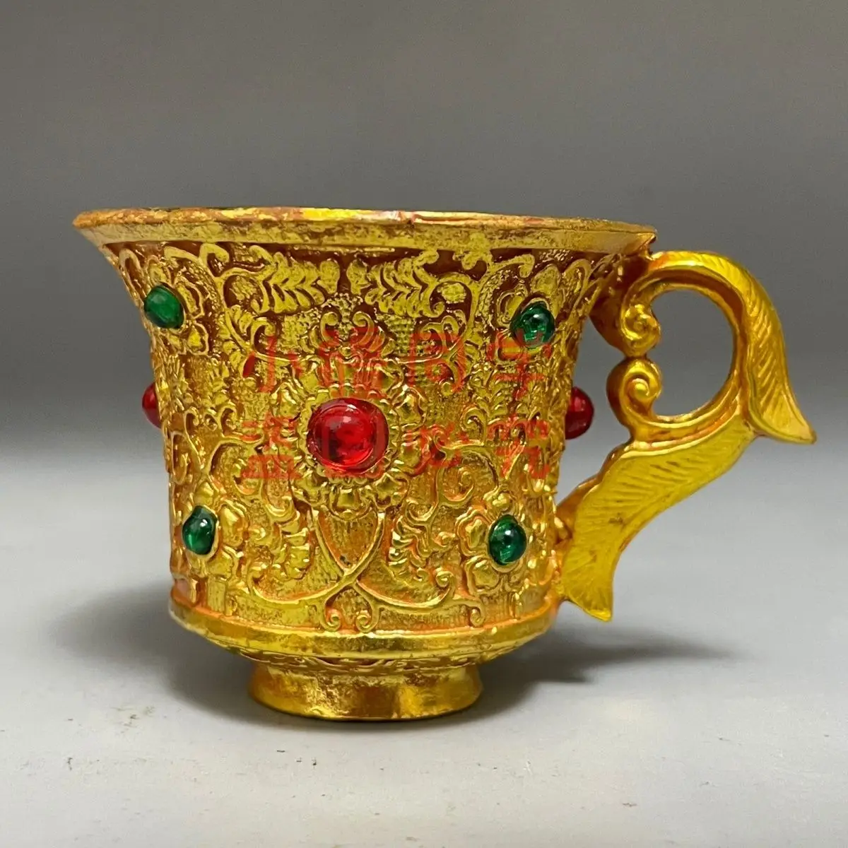 Handmade gemstone inlaid wine glass flowering gold bowl rich antique antique decorative ornament modern handicraft