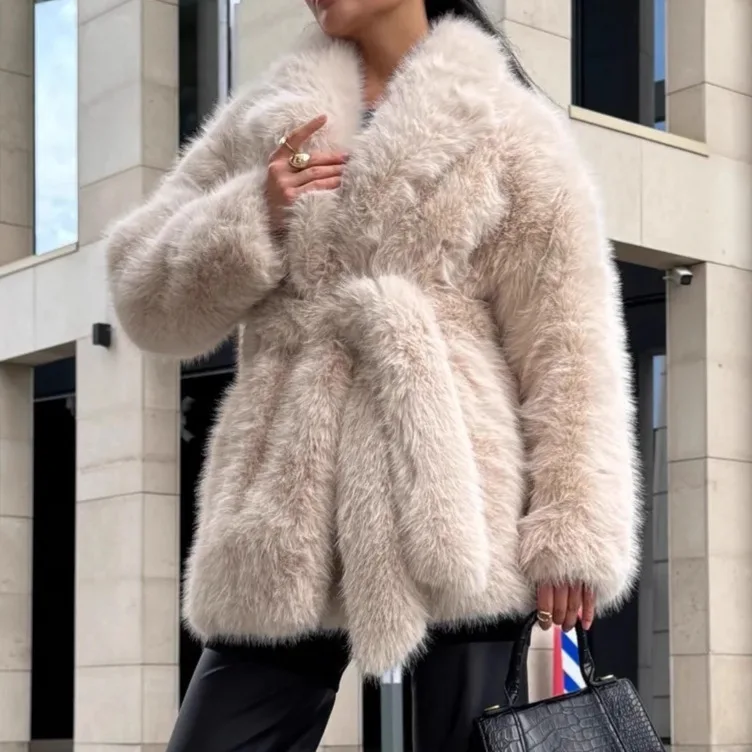 Mantel Bulu Imitasi Wanita Model Fox Fur, Jaket Bulu Panjang Sedang, Kerah Berlipat dengan Tali, Lengan Panjang, Tebal, Longgar, Kasual, Musim Gugur Musim Dingin 2025