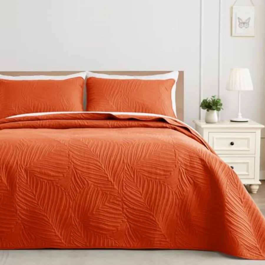

Комплект постельного белья Queen Quilt: легкие стеганые одеяла Burnt Orange для двуспальных кроватей (размер Queen/Full), всесезонные, из мягкой микрофибры, покрывала и накидки.
