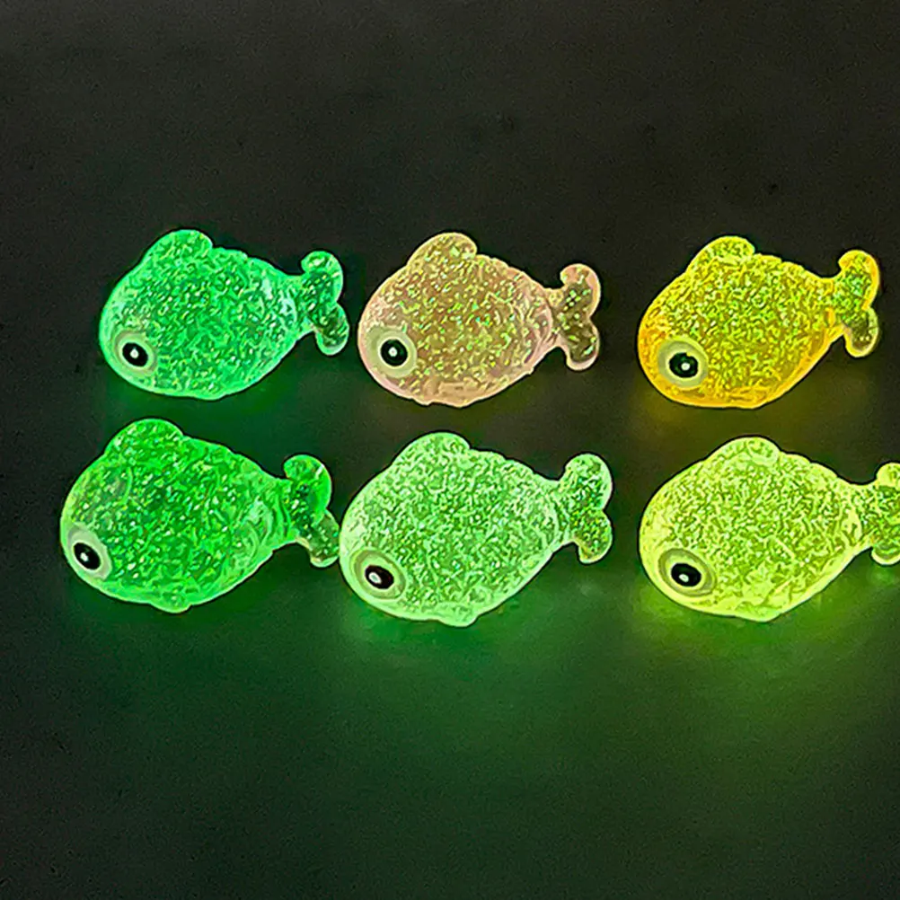

30Pcs Miniature Luminous Resin Fish Ornament for Bonsai Table Desktop Garden Micro Fish Decoration Glow in Dark Night Light
