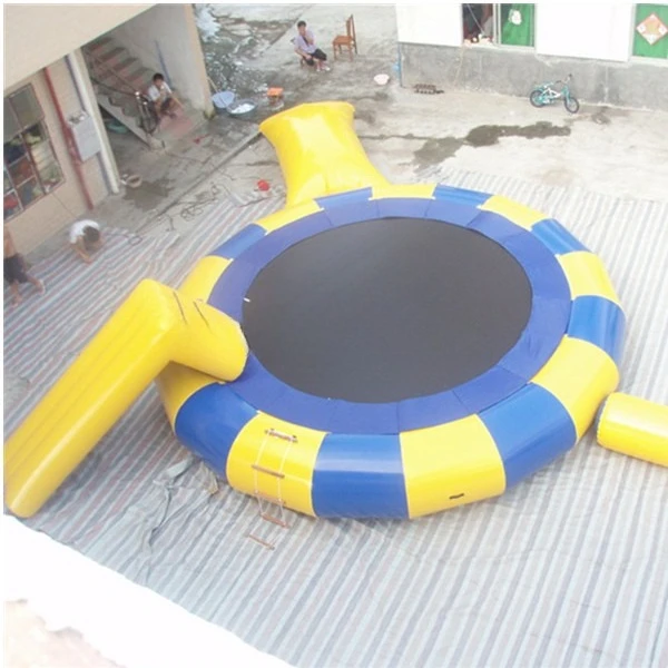 

Round water trampoline made in China Best selling inflatable water trampoline