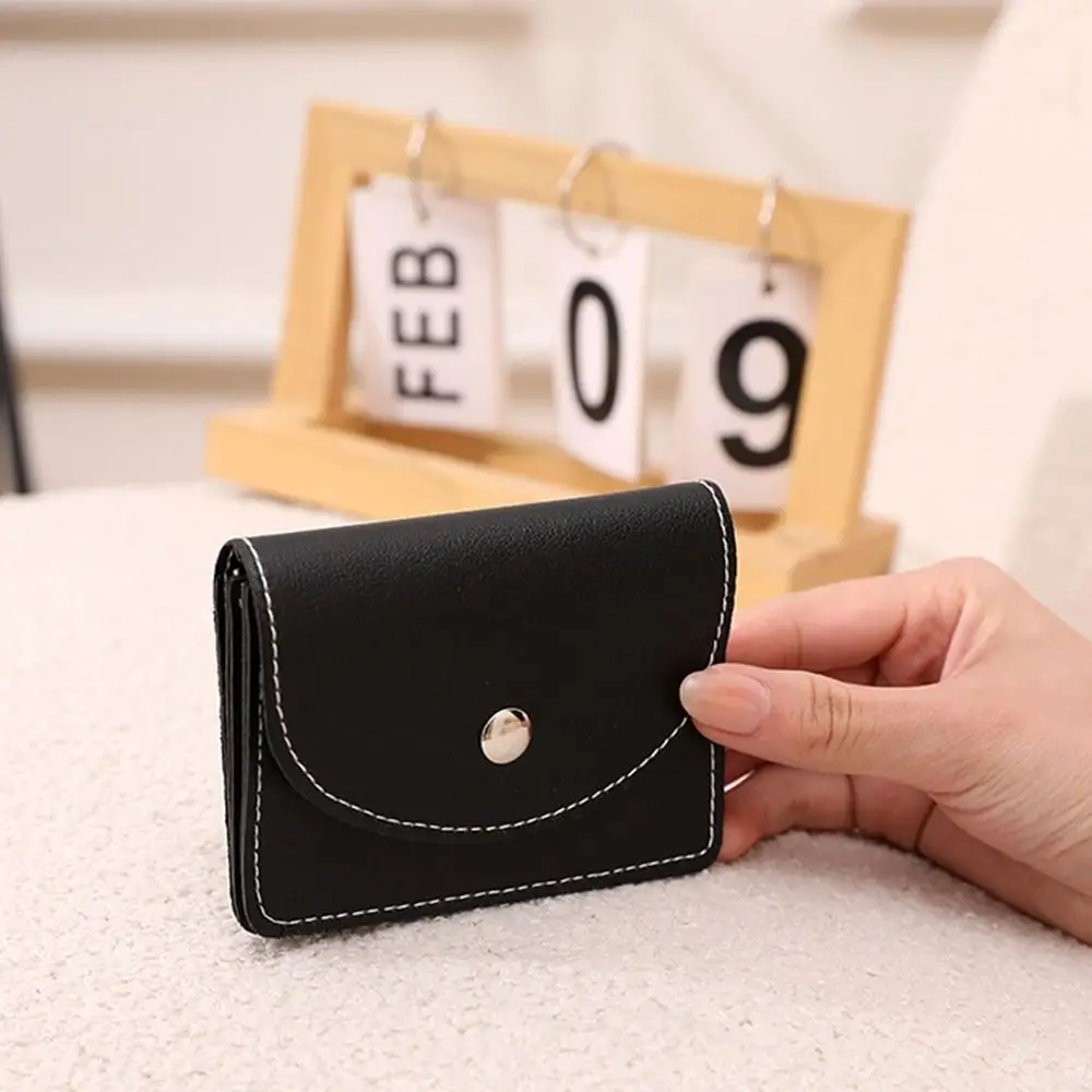 Semplice stile coreano borsa per carte sottile pochette corta con fibbia magnetica mini portafoglio porta carte in tinta unita PU da uomo