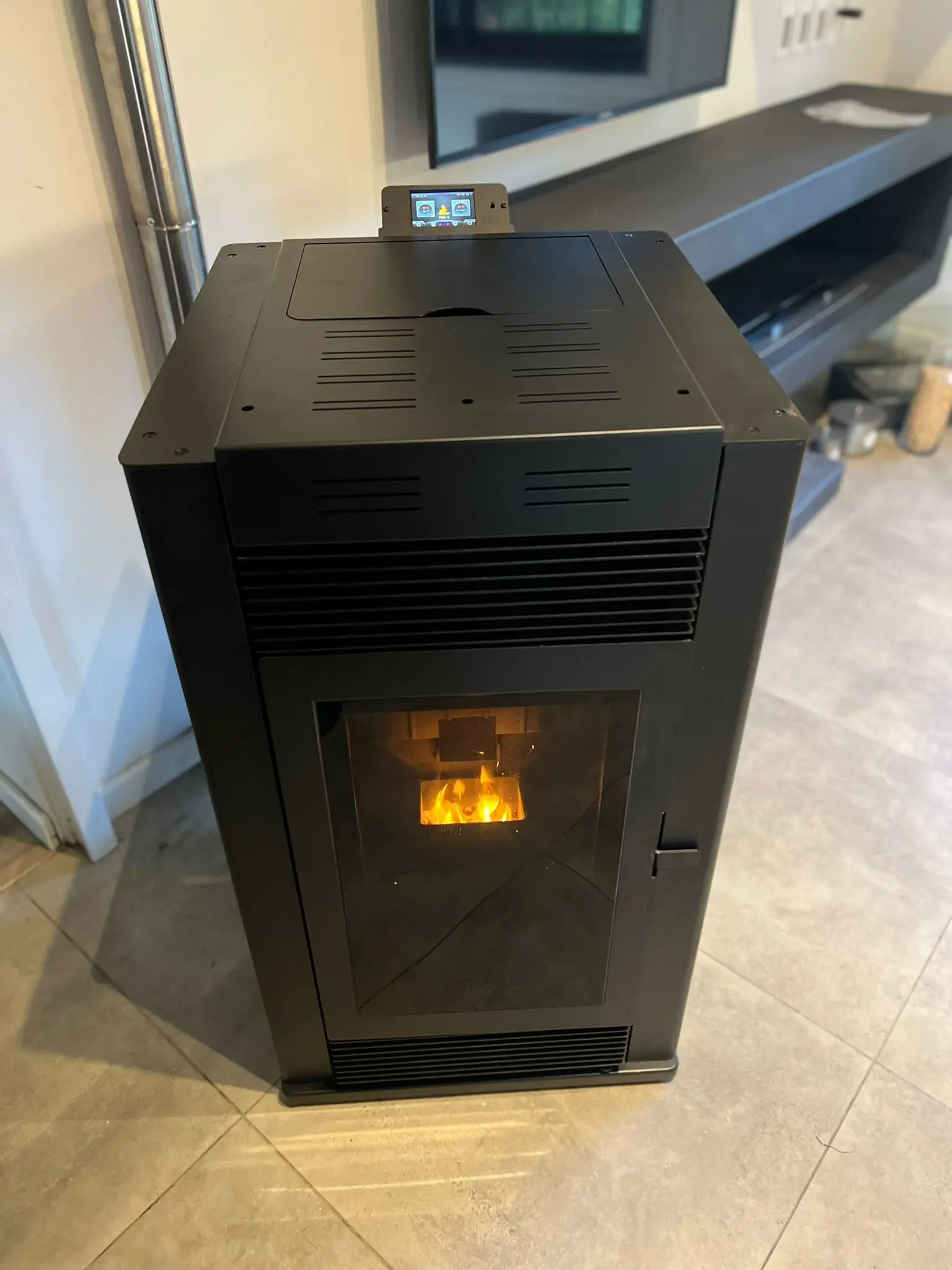 PK-120 12kW High-Power Modern Automatic Temperature Control Steel Particle Heater with Remote Controller for Hotel Use