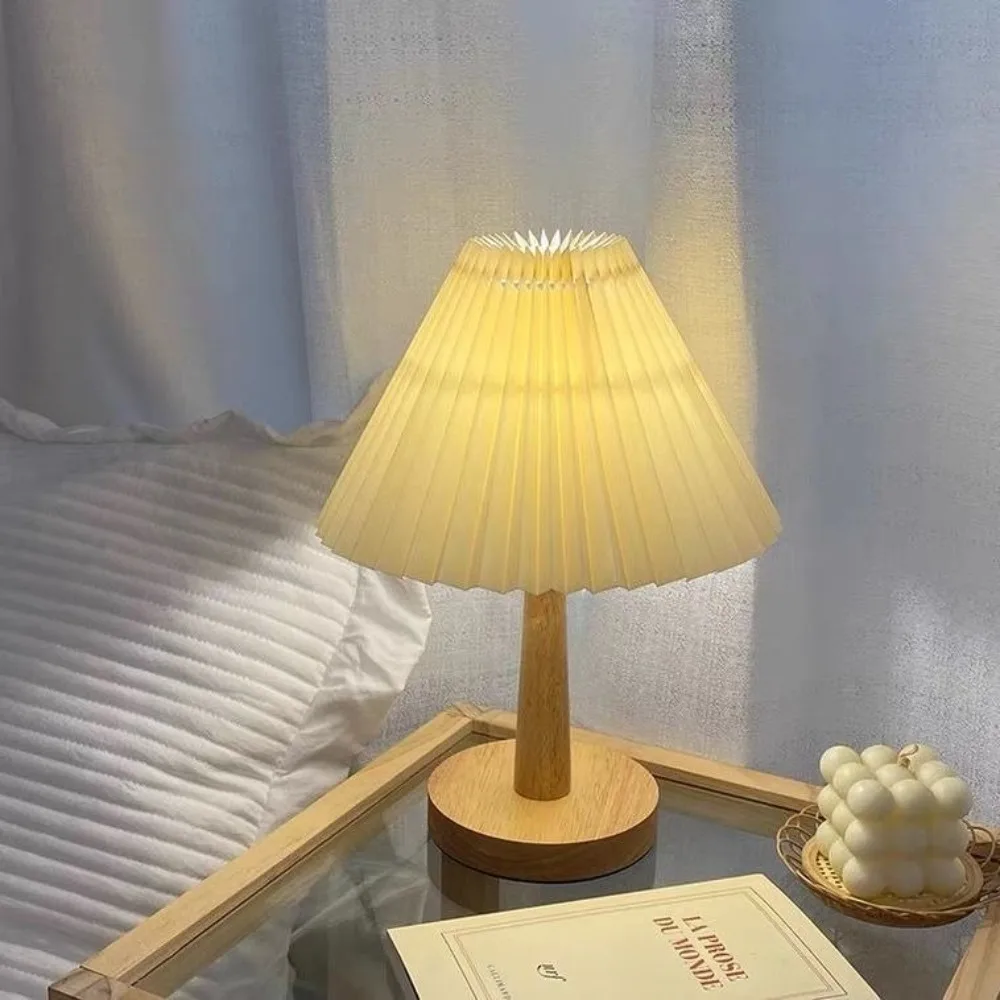 

Retro Dimmable Led Lamp Three-color Solid Wood Night Lights Creative Eye Protection Table Lamp for Bedside Desk