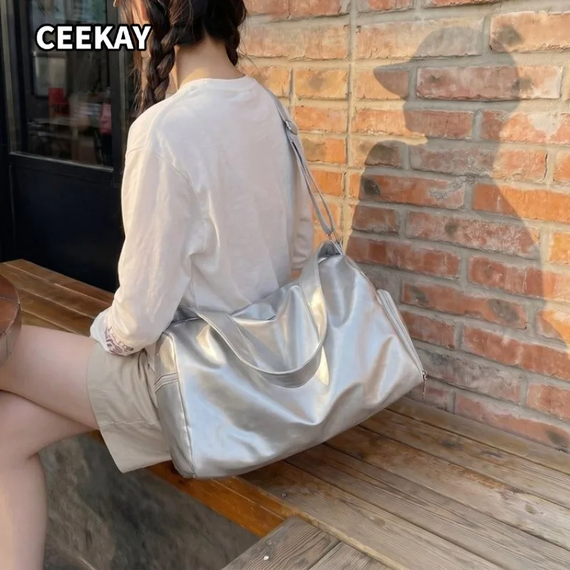 Trendy Metallic Shiny PU Crescent Hobo Tote Bag with Wide Strap Detail, Light Spacious Soft Shoulder Purse for Errands Hand Bag