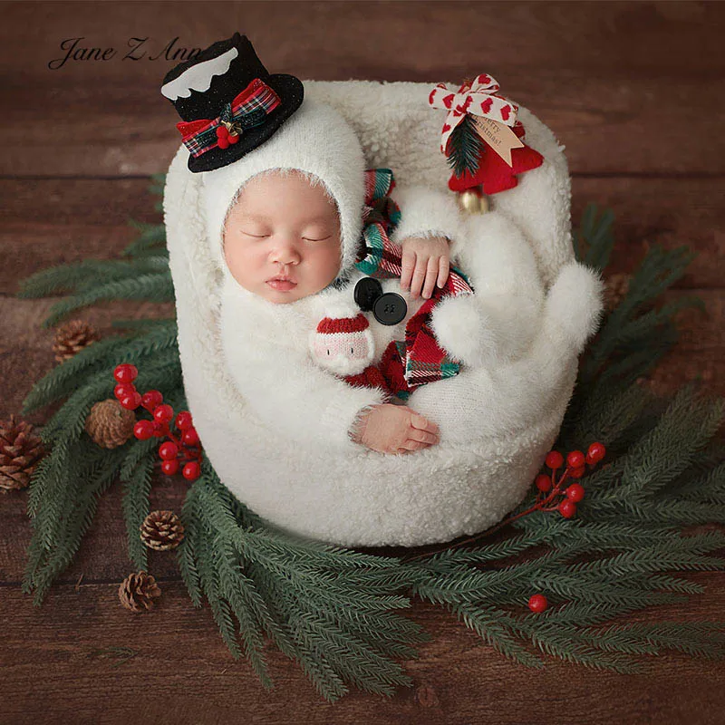 

Newborn Christmas snowman costume photography props set baby photo outfit hat+romper+santa doll for infant photo shoot