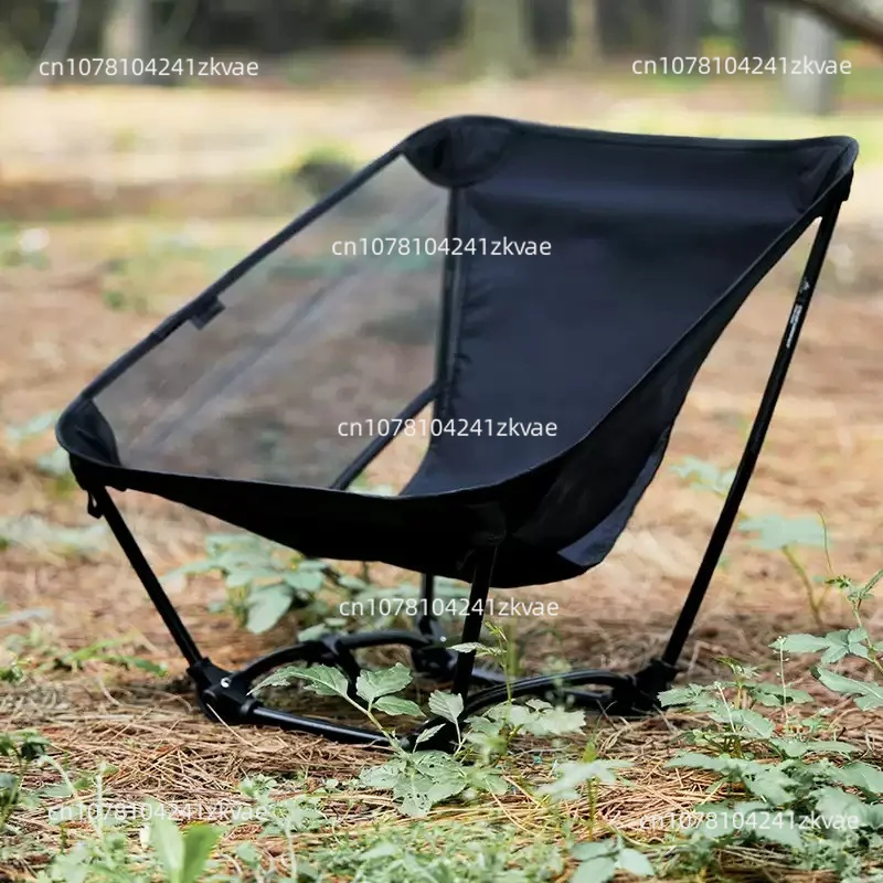 Breathable Mesh 4-Leg Moon Chair, Ultralight Foldable Camping Chair, Portable Ground Chair for Hiking