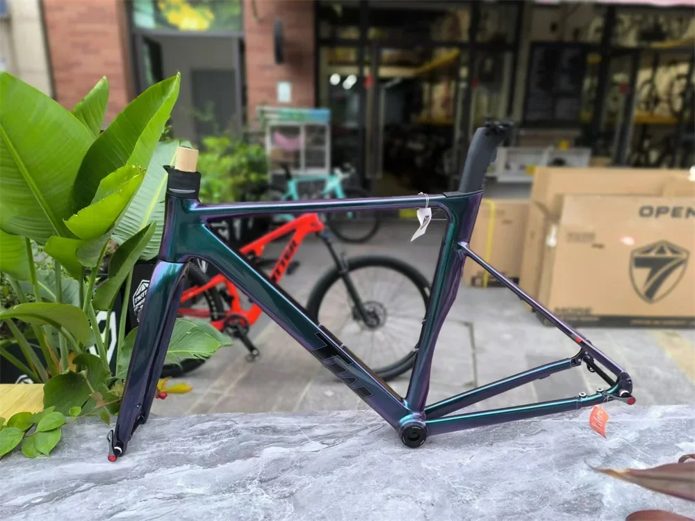 

C4 aluminum alloy road frame disc brake barrel shaft with carbon fiber front fork bicycle frame comfortable comprehensive frame