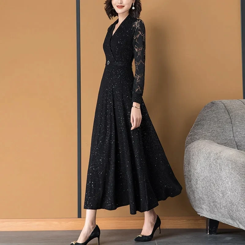 Black Spring And Autumn Long Sleeve Dress Women\'s Long Fashion Autumn 2024 New Lace V-neck Elegant and Comfortable Long Dress
