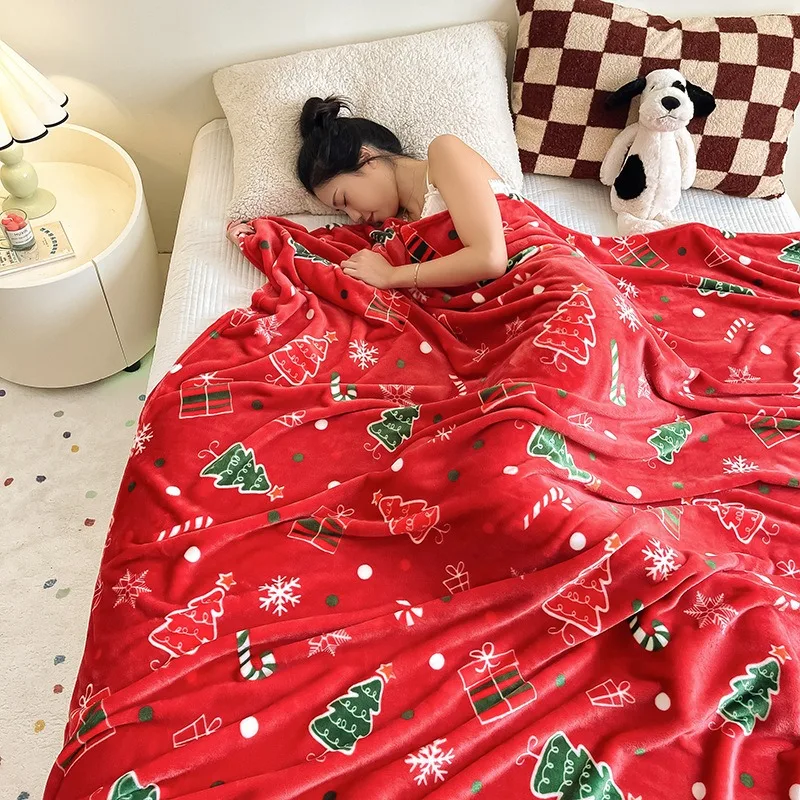 Simple and Stylish Thick Flannel Blanket Large Red Coral Fleece Throw Delicate and Soft Air Conditioning Blanket Home Goods