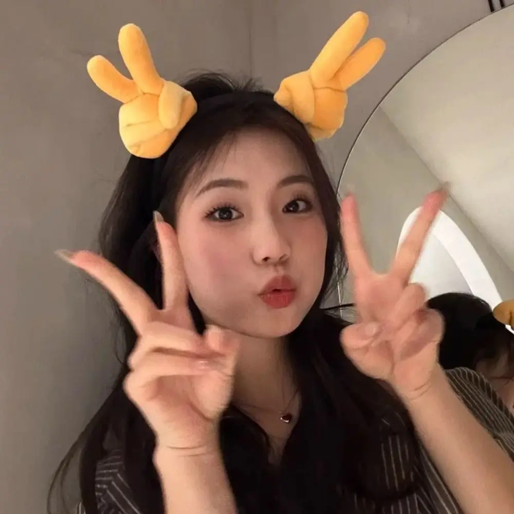 

Plush Funny Gesture Headband Give the Thumbs-up Hand Heart Plush Hairband Hair Ornament Party Dress Up Cosplay Hair Hoop