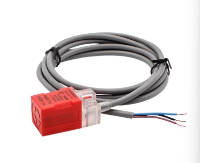 PL-05N2 5mm sensing DC NPN NC Cube shell inductive Screen shield type proximity switch LP05 proximity sensor 17*17*35