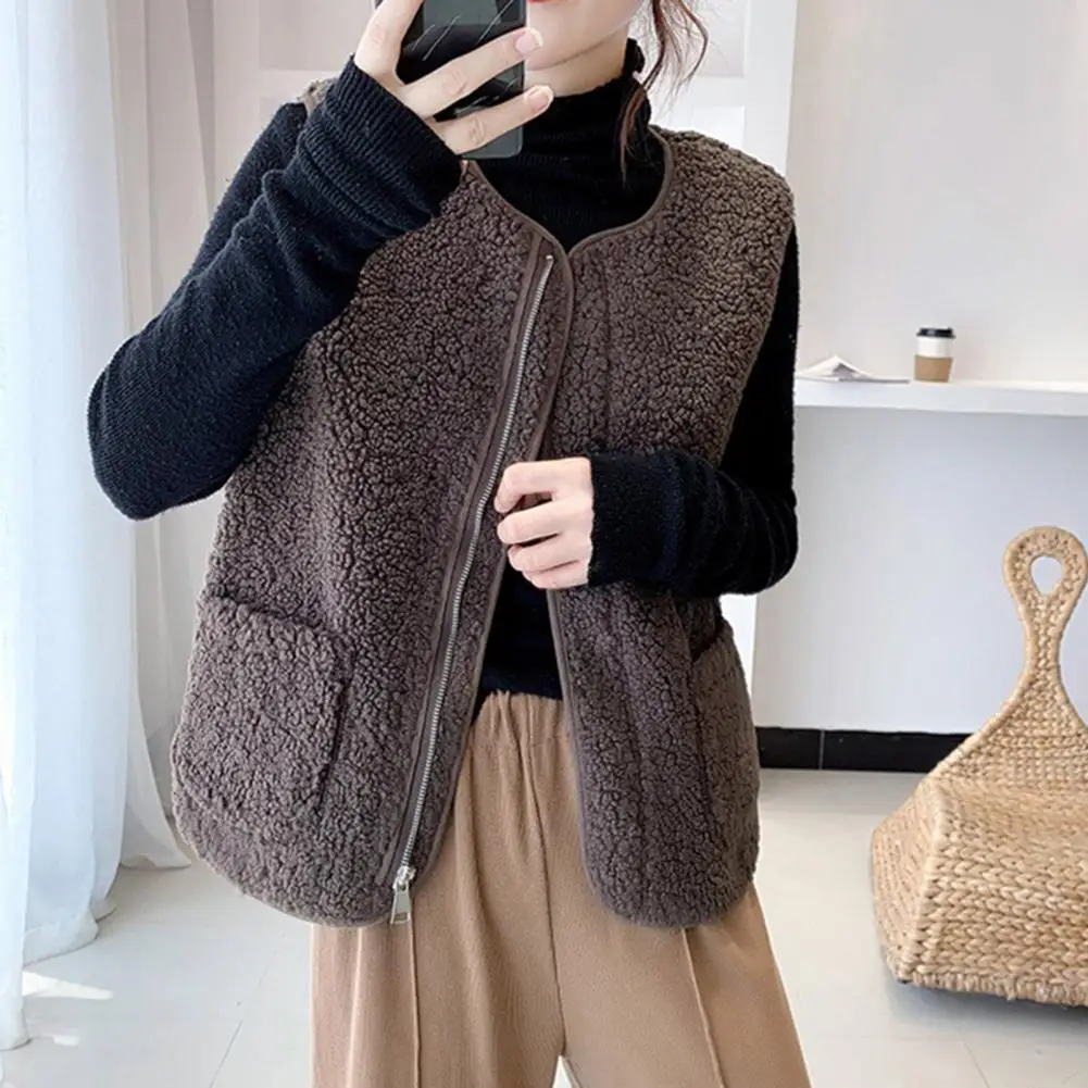 Autumn Winter Lady Vest Jacket Solid Color Zip-up Fleece Sleeveless Cardigan Coat With Dual Pockets Loose O Neck Lady Waistcoat