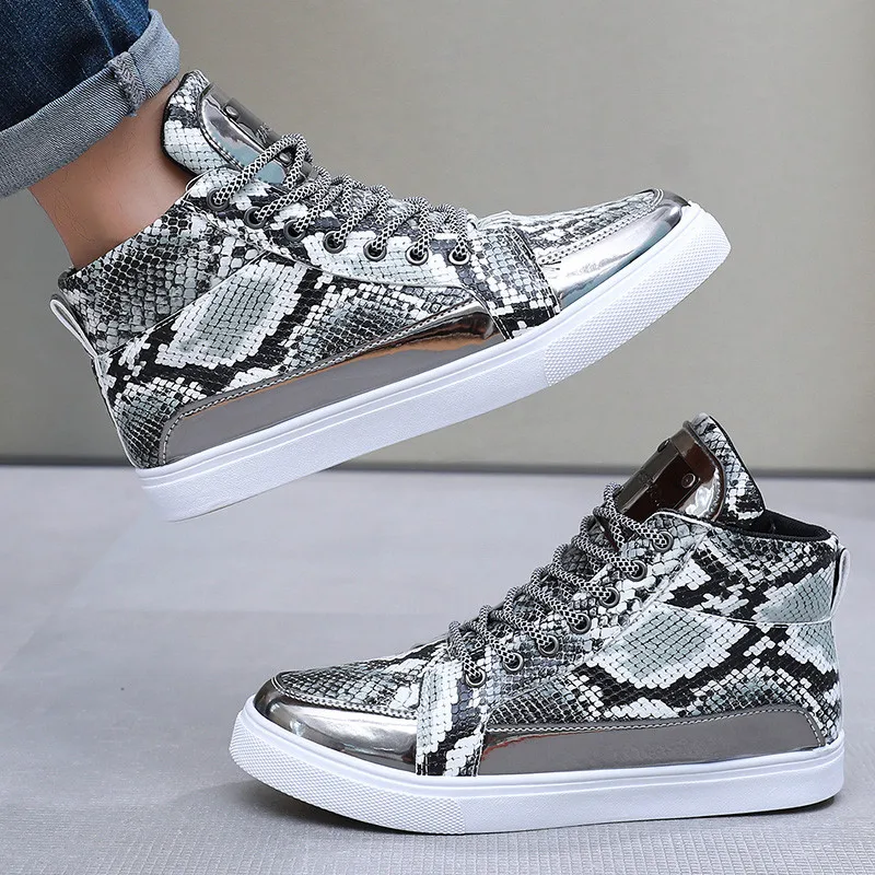 Tendência Golden Men Sapatilhas Designer Confortável Casual Skate Sapatos Homens Streetwear High Top Vulcanizar Sapatos dos homens Zapatillas Hombre