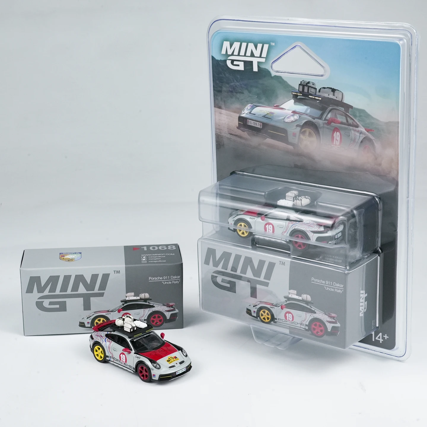 

MINIGT 1:64 Porsche 911 Dakar Uncle Rally MGT01068-CH Car Alloy Toys Motor Vehicle Diecast Metal Model for Children
