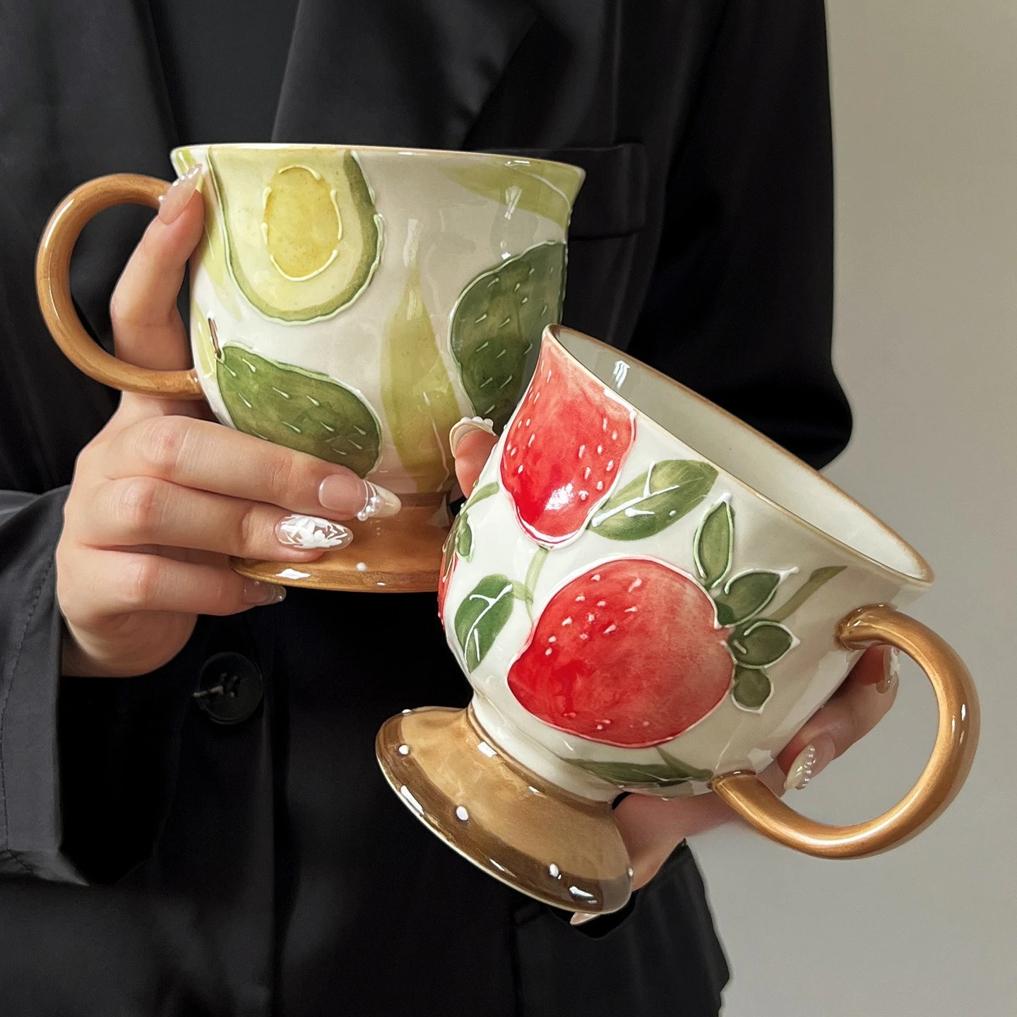 

Vintage Hand Painted Strawberry Relief Mug Large Capacity Ceramic Cup Unique Gift