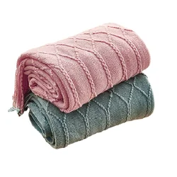 Inyahome Knitted Chunky Throw Blankets for Couch and Bed Soft Cozy Knit Blankets with Tassel Farmhouse Warm Woven Blankets Pink