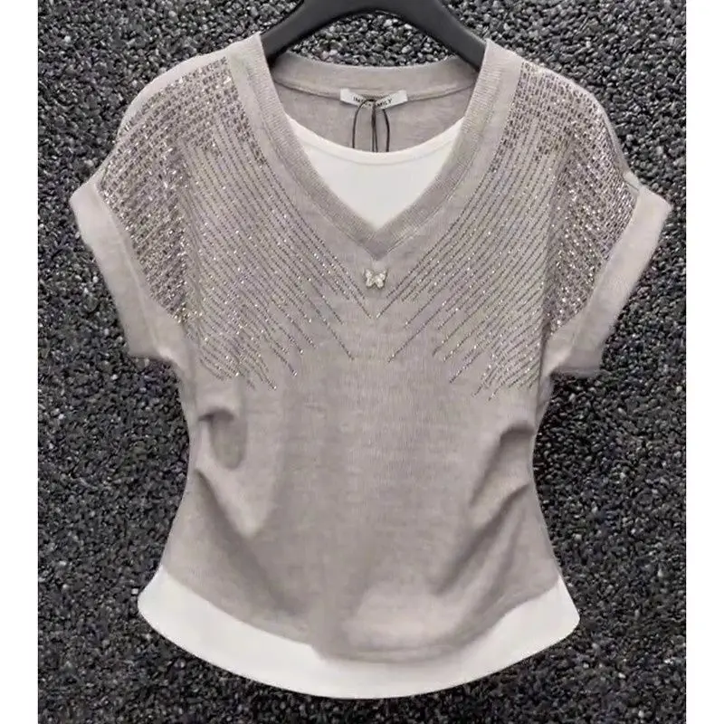 Fake two-piece T-shirt female 2024 summer western style waist rhinestones contrast temperament V-neck fashion Joker top