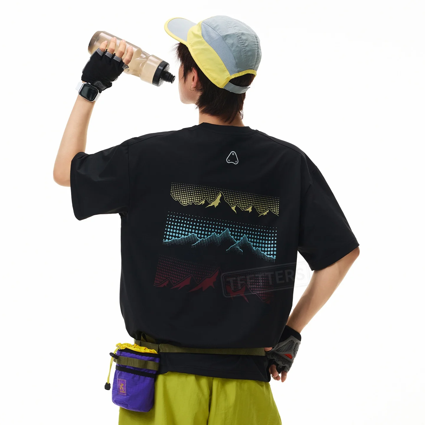 

TFETTERS 2026 Summer Outdoor Men T Shirt Oversized Fit Gradient Mountain Hiking Running Loose Sleeve Top for Man Streetwear