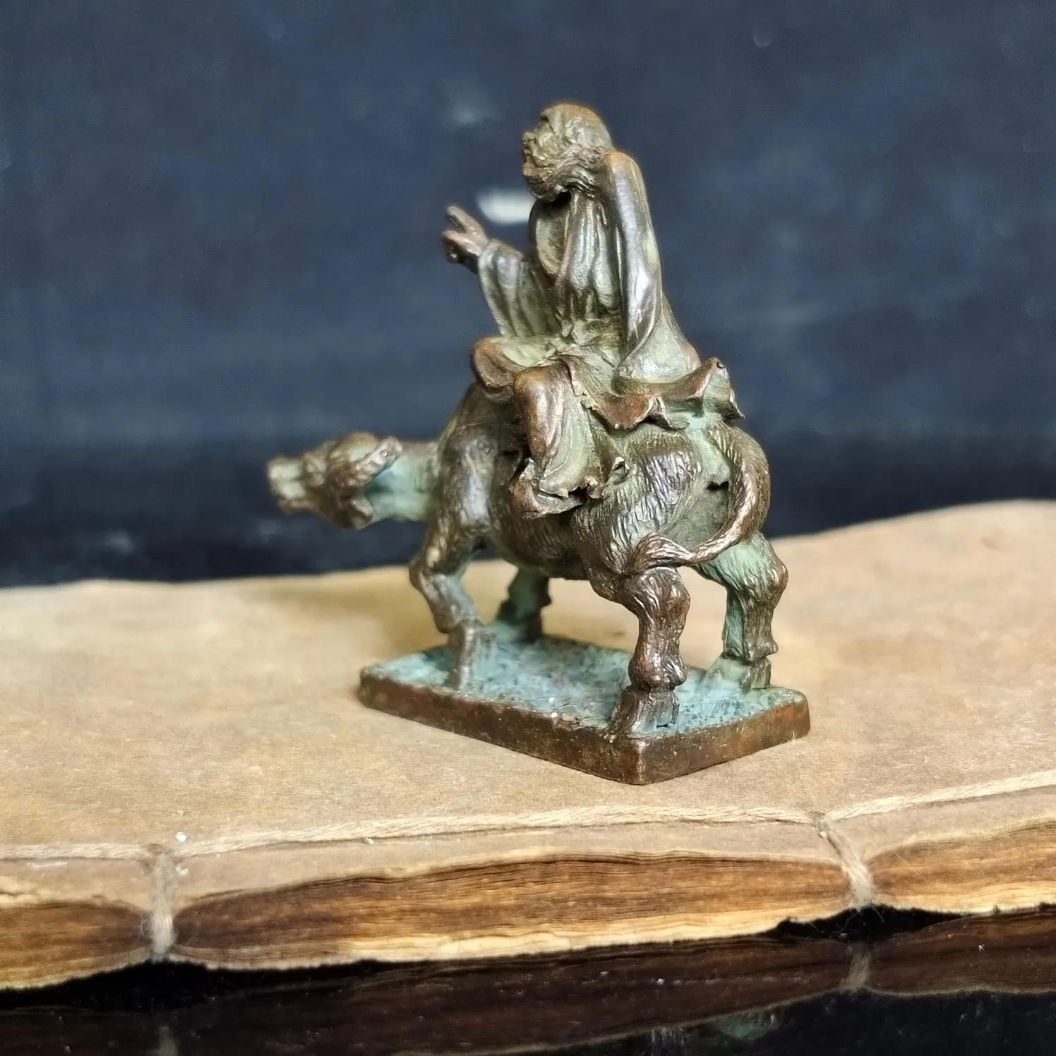 Chinese Lao Tzu Statue Home Decoration Character Sculpture Bronze Lao Tzu Riding Bull Art Sculpture Handicraft Decoration