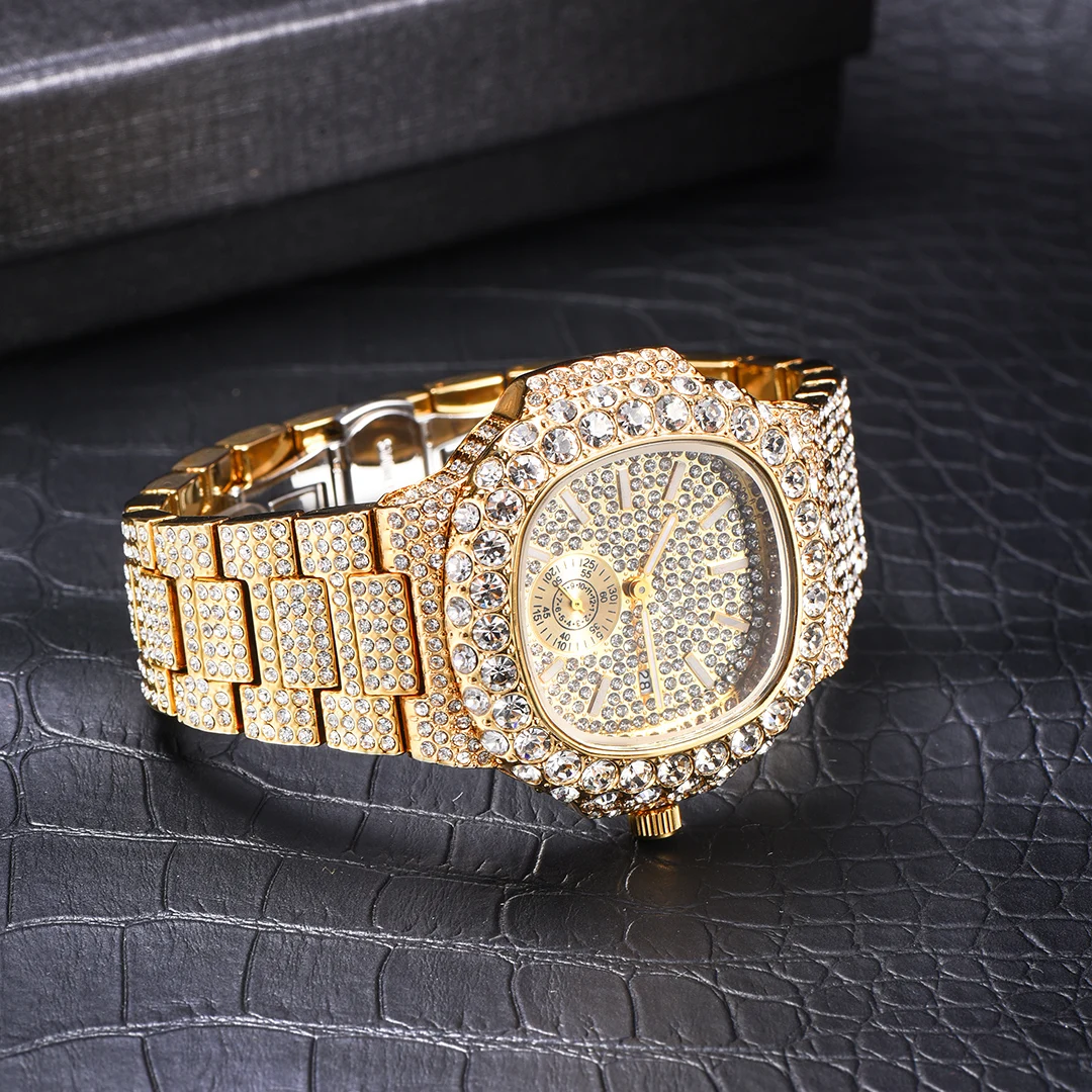 Reloj helado de lujo para Hombre, Reloj de pulsera dorado de acero inoxidable a la moda, joyería ostentosa de diamantes de Hip Hop, Reloj para Hombre