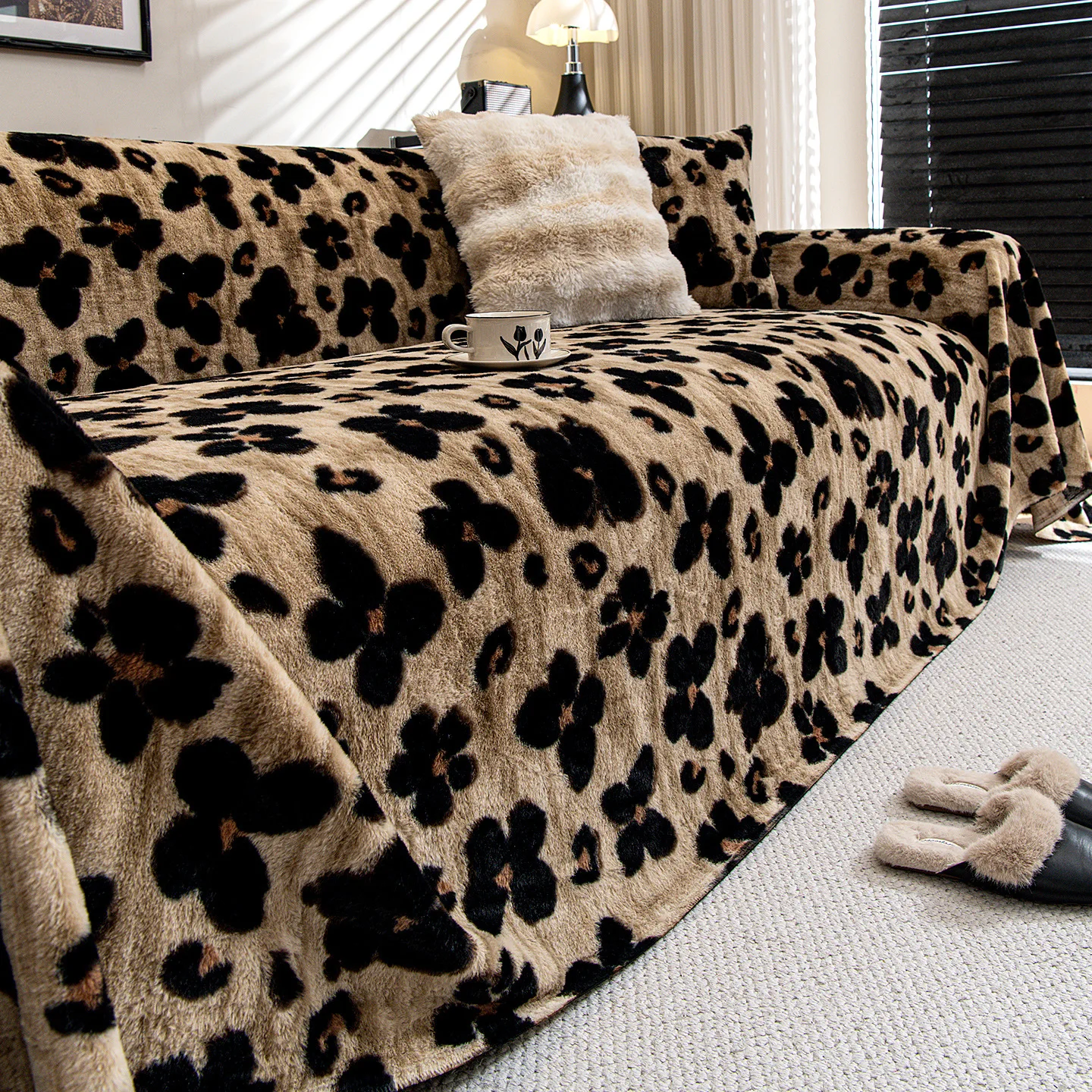 Sofa Cover Flower Butterfly Imitation Rabbit Fur Sofa Cover Living Room Decoration Blanket
