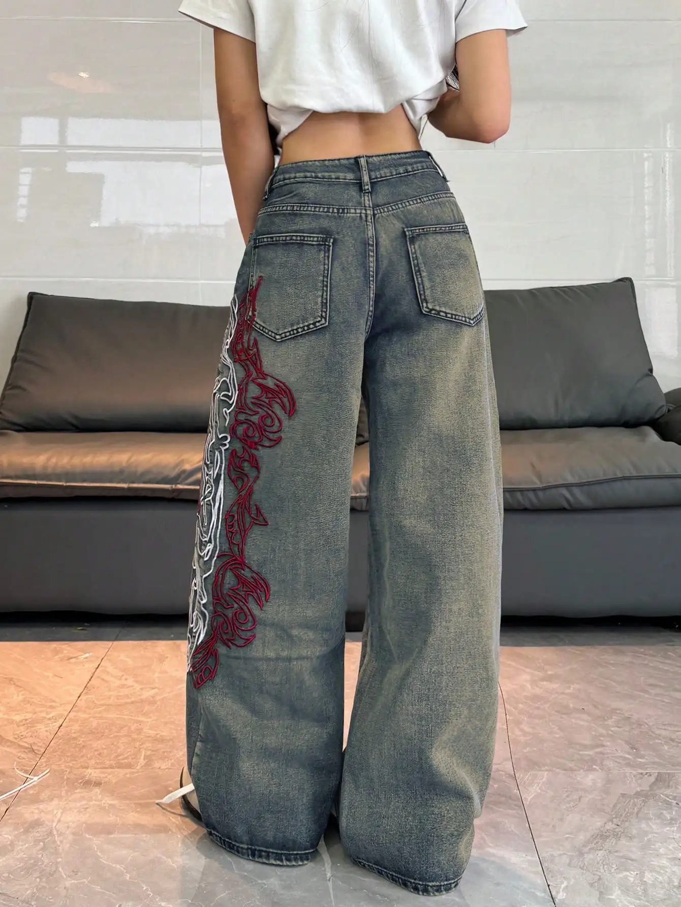 1pc Women's Loose Fit Embroidered Wide Leg Jeans, Comfortable Casual High Street Versatile Denim Pants (Belt/Accessories Not Included) Spring