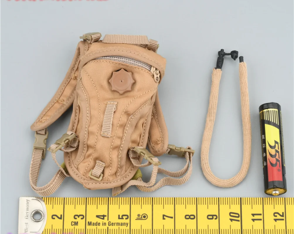 FS 73042 1/6 Scale Soldier Water Bag Model for12'' Female