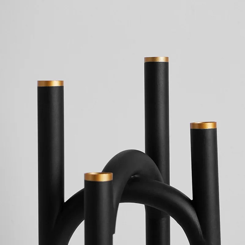 Ornamento portacandele moderno e leggero in metallo nero di lusso, camera modello ufficio vendite camera da letto soggiorno