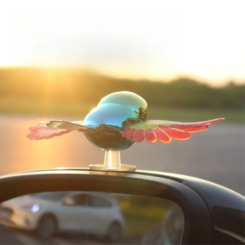 

Подходит для креативных украшений для мотоциклов и автомобилей, сопровождающих летающих птиц, не нужно подключить