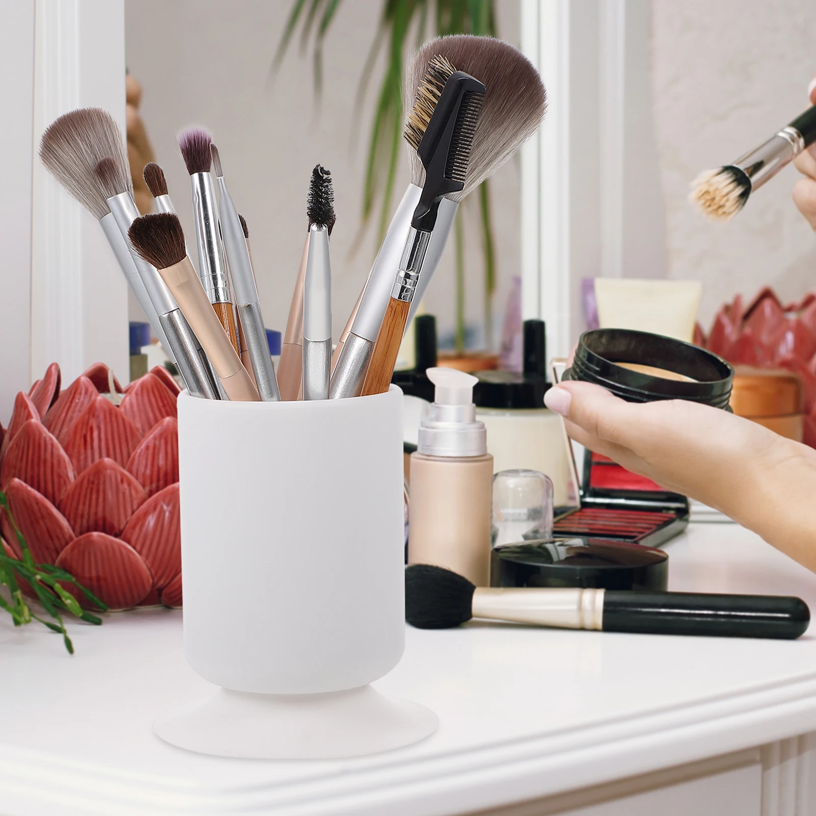 

Silicone Makeup Brush Holder Suction Pen Desk Organizer Anti Fall Stationery Girl Wave Multifunctional Storage