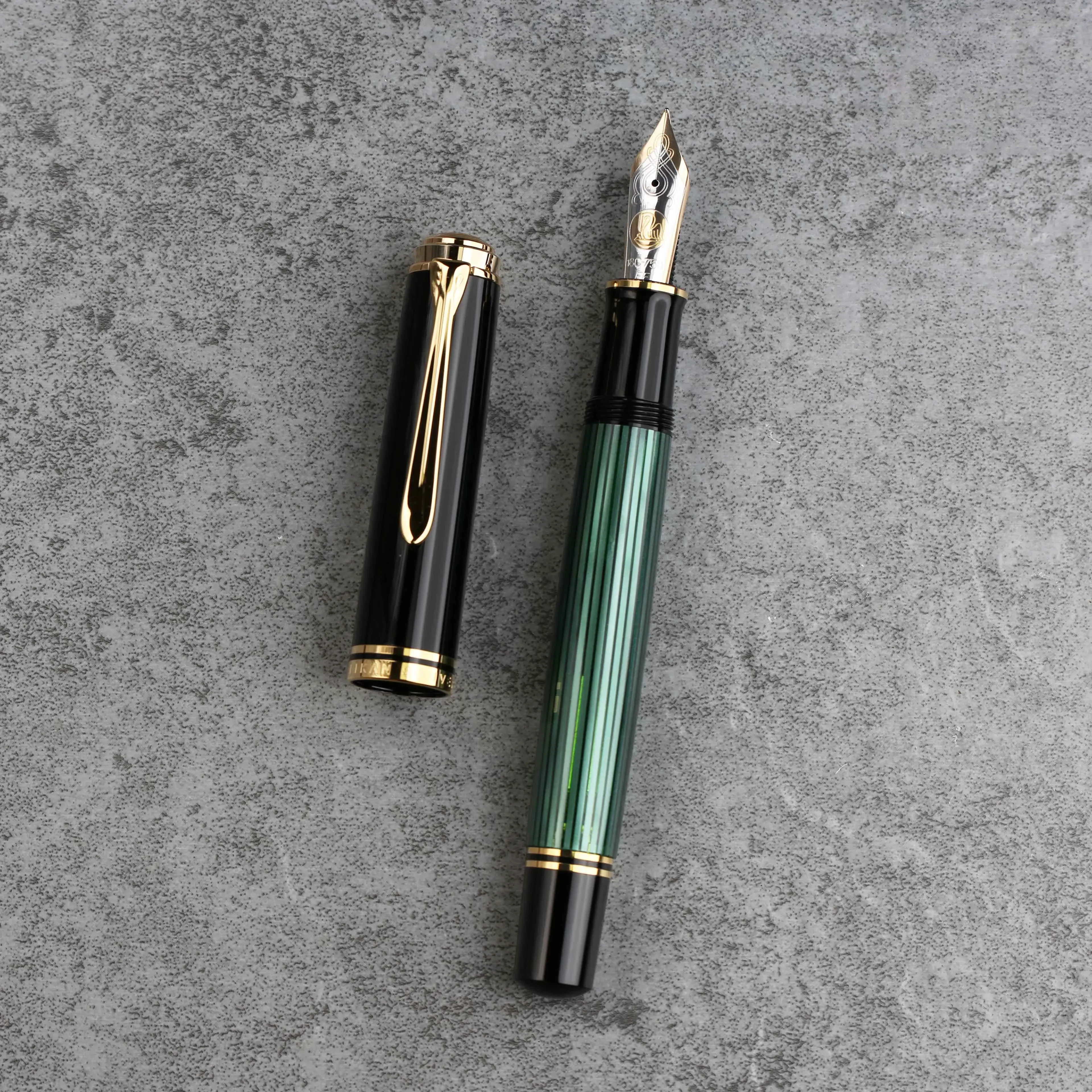 

German Original Pelikan M1000 18K Gold Nib Fountain Pen Black Green Strip Blue Strip Emperor Series Soveran Business Gift