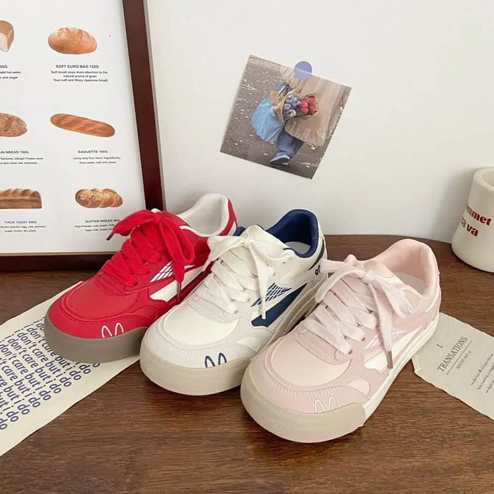 باطن سميكة النساء أحذية في الهواء الطلق تنفس أحذية رياضية كاجوال موضة الركض المشي أحذية التنس ربيع الخريف عدم الانزلاق المدربين