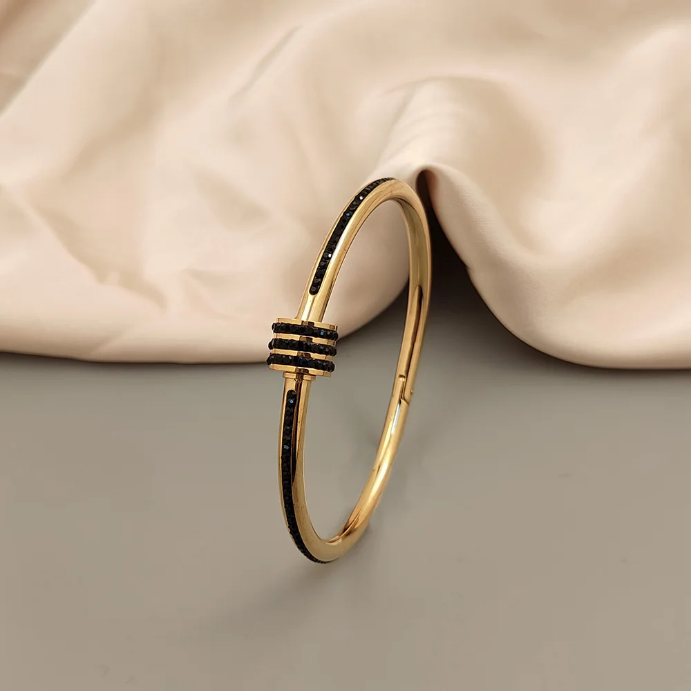 Classic small waist O-shaped stainless steel gold-plated bracelet, high quality waterproof jewelry, wedding party jewelry