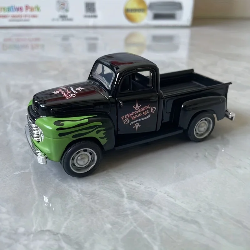 1: 32 Simulation Pickup Truck Casting Car Model Alloy Graffiti Pickup Car Model Children\'s Toy Car Door Openable Decoration